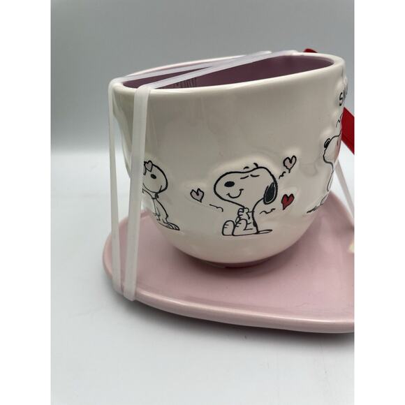 NEW Rae Dunn Valentine's Day Peanuts Snoopy Large Cup & Heart Shaped Saucer - Picture 3 of 7
